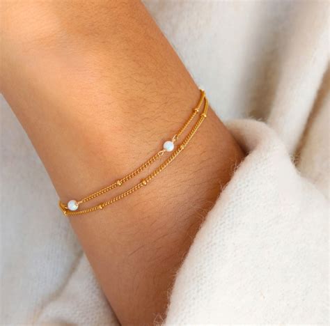 gold bracelet for girlfriend